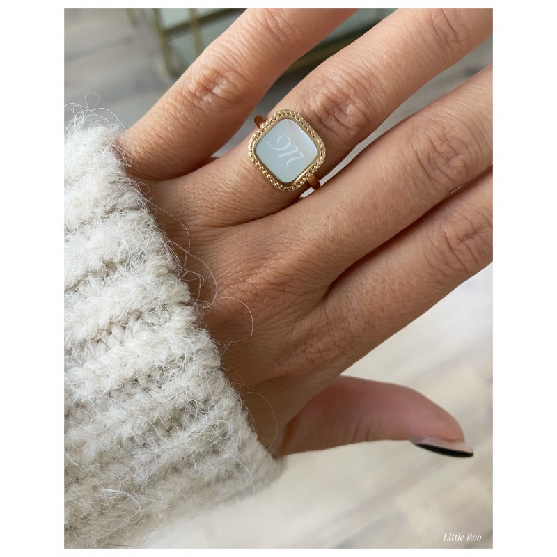 Bague chevalière nacre or personnalisable